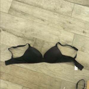 Warner's Black Triangle Cup Bras Intimates & Sleepwear
